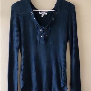 blue long sleeved shirt